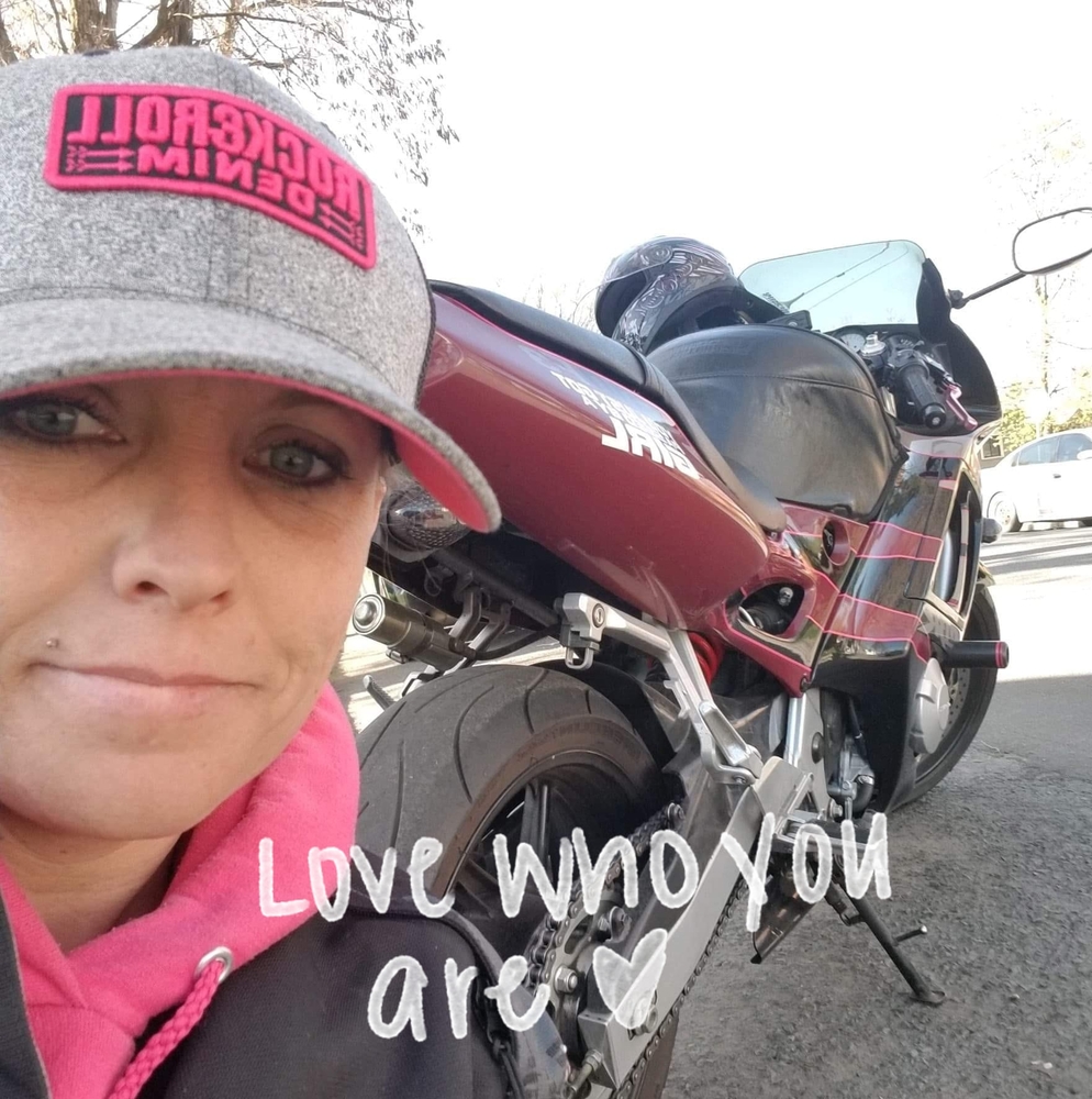 Meet your Posher, Crystal